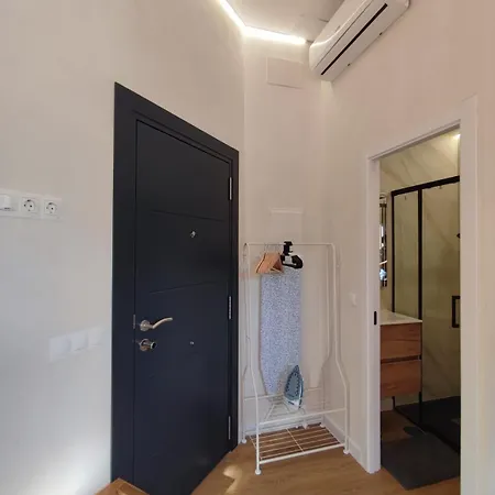 Ama Madrid Metropolitano 18 Apartment Exterior photo