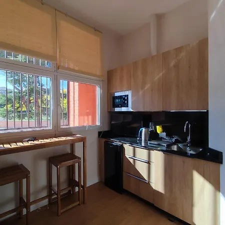 Ama Madrid Metropolitano 18 Apartment Exterior photo